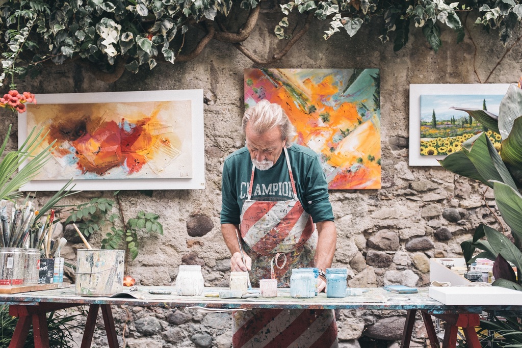 Artists Can Connect People 